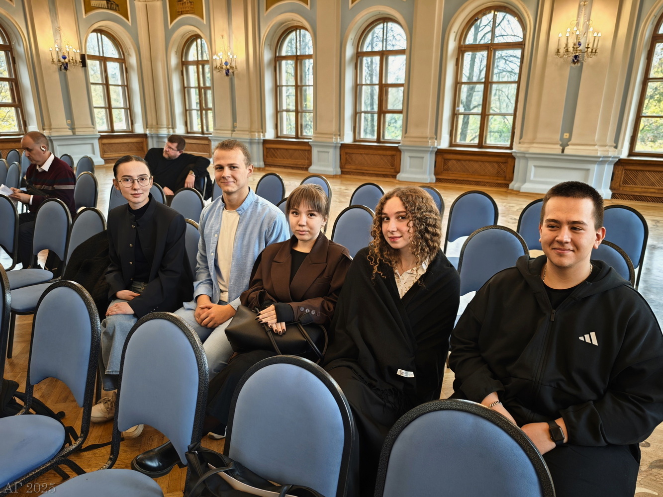 Студенты ИИСН РГПУ им. А..И. Герцена. Пленарная часть. II Международная научно-практическая конференция «Дискурсы и практики традиции», СПб., 24.10.2025